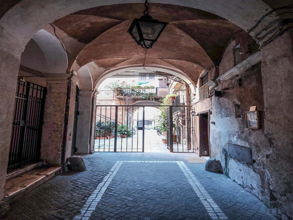 Ancient Trastevere Vespa Loft Appartement Rome Buitenkant foto